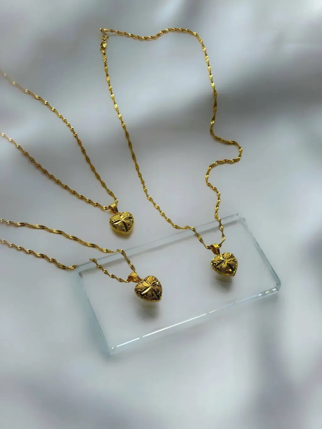 GOLD PLATING HEART NECKLACE ➕ BOX ➕ FREE DELIVERY  🎁